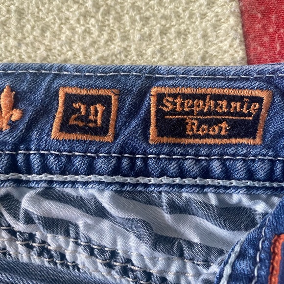 Womens buckle rock revival jeans - Picture 4 of 4